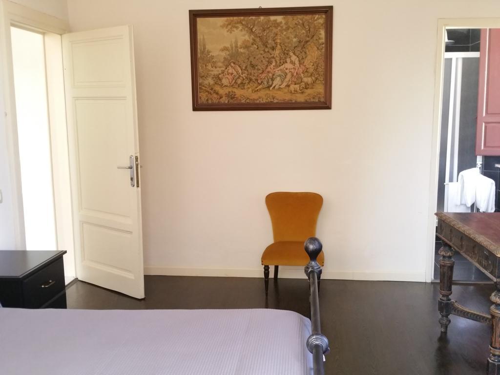 Alojamento de Acomodação e Pequeno-almoço Regina 4*