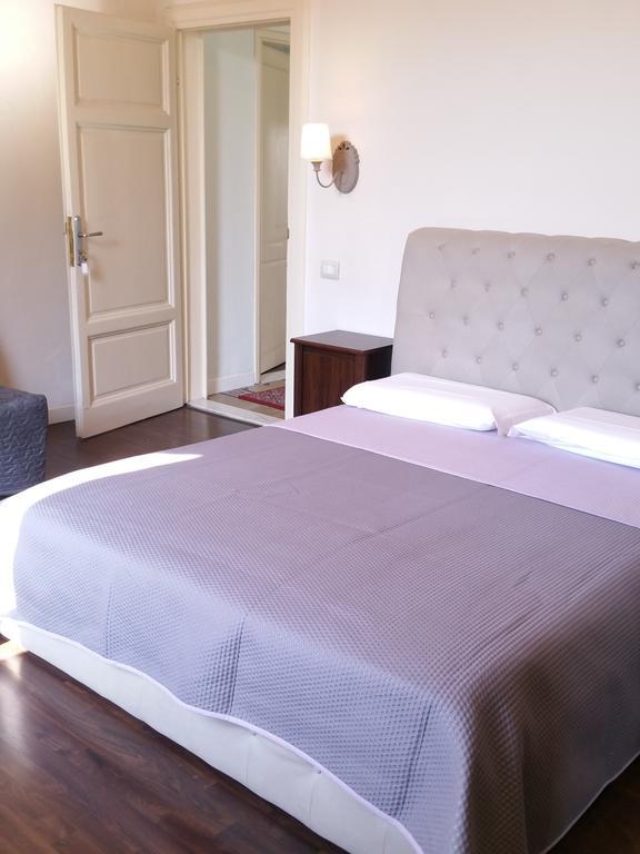 Alojamento de Acomodação e Pequeno-almoço Regina 4*